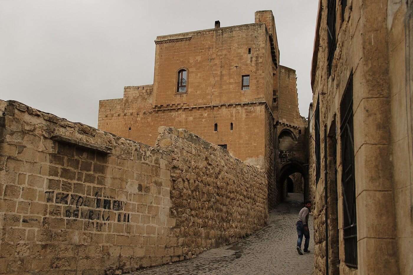 Revaklı Çarşı ve Tarihi Sokaklar, Mardin — konaktan 6 dk yürüme