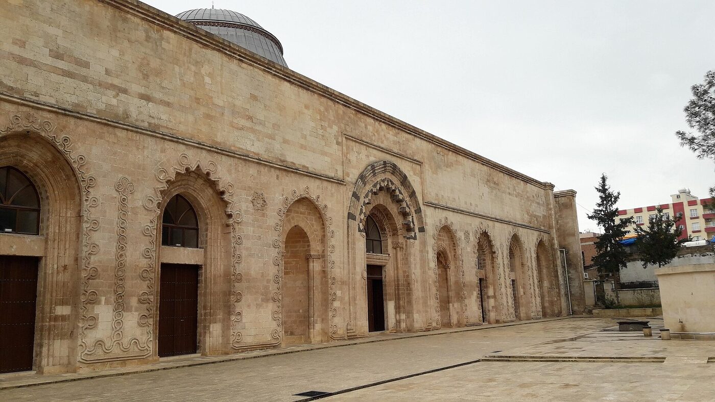 Kızıltepe Ulu Camii, Mardin — konaktan 25 dk araçla