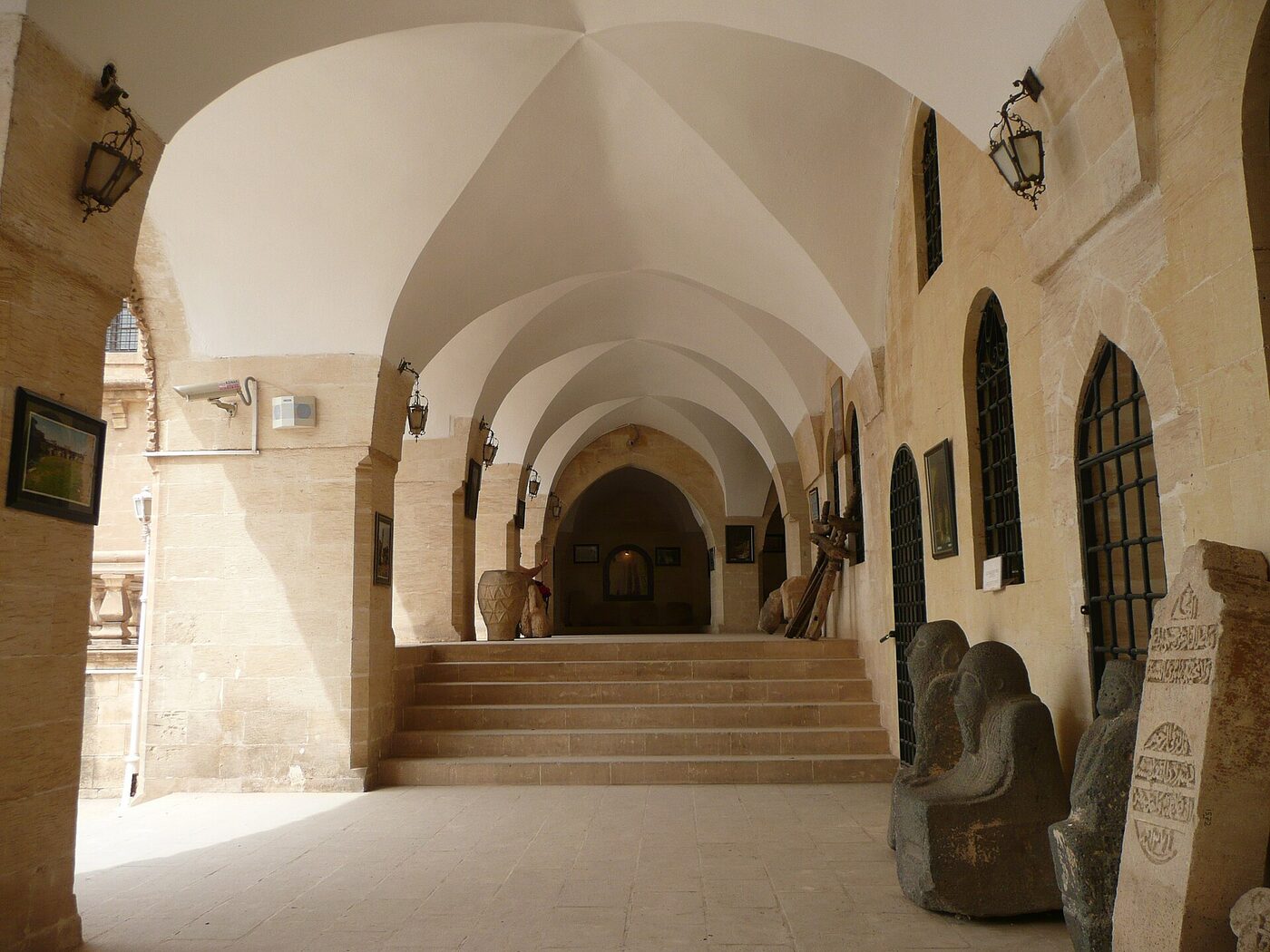 Mardin Müzesi, Mardin — konaktan 8 dk yürüme