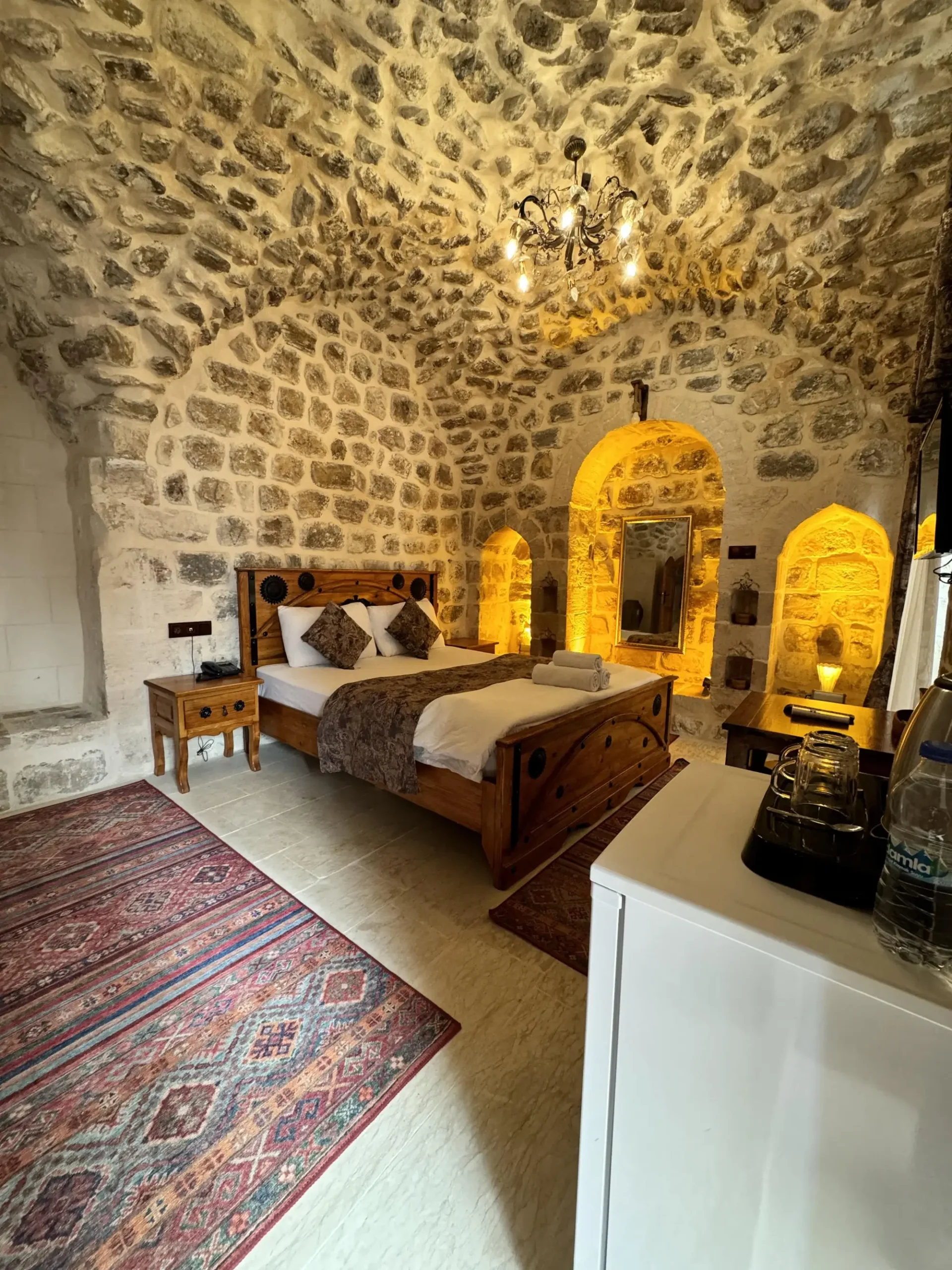Helen Olimpos Konağı’ndan bir kare — Mardin butik taş konak (24)